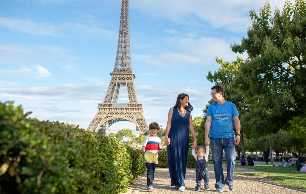 Fotógrafo brasileiro em Paris : Ensaio Família na Torre Eiffel