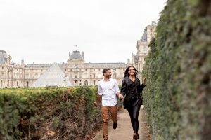 Fotógrafo brasileiro em Paris : Fotos nos jardins do Museu do Louvre - Ensaio casal