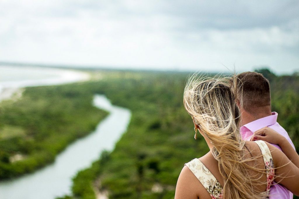 Ensaio Casal em João Pessoa assistindo nascer do sol - Ensaio em Jampa com fotografo profissional