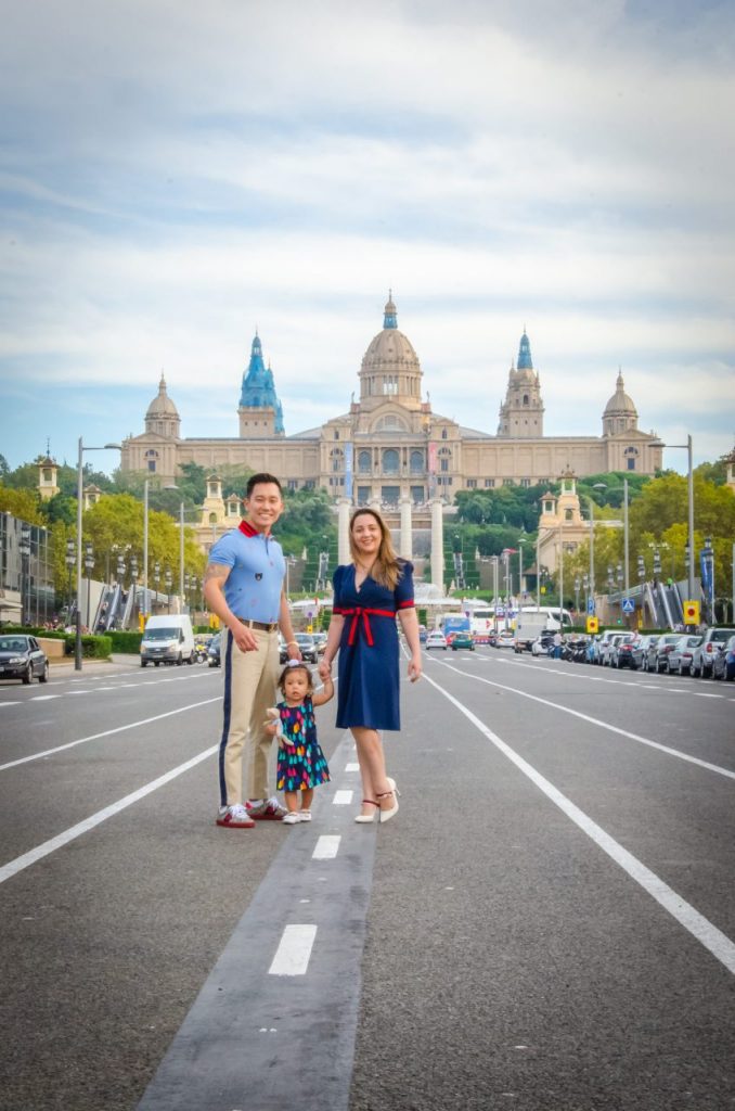 Ensaio família em Montjuic com fotógrafo brasileiro em Barcelona