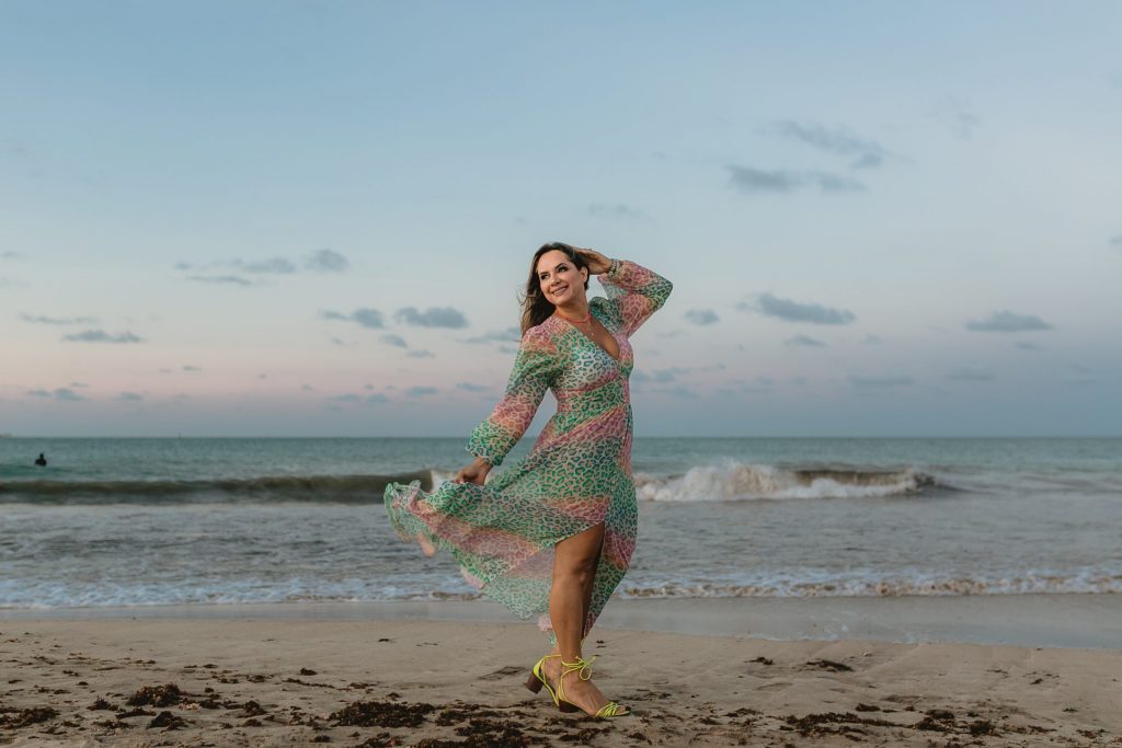 Ensaio feminino na praia em João Pessoa - Fotógrafa na Paraíba