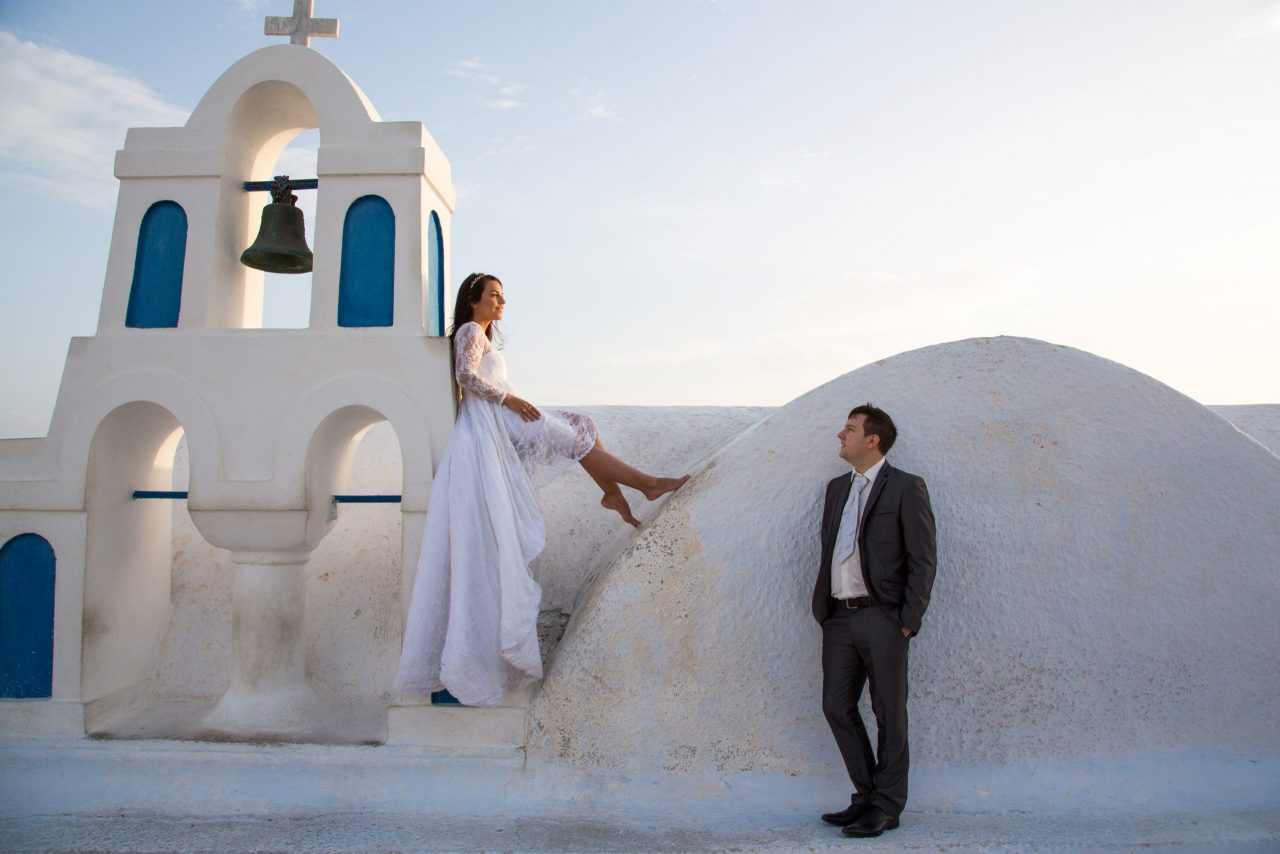 Casamento em Santorini com nossa fotógrafa brasileira em Oia na Grécia