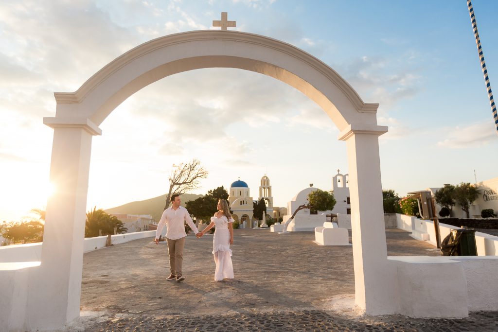 Ensaio em Oia com fotógrafa brasileira em Santorini na Grécia