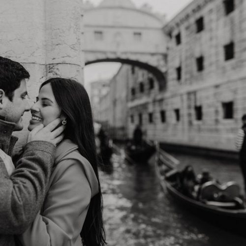 Fotógrafo brasileiro em Veneza : Fotos nos Canais em Veneza - Ensaio casal