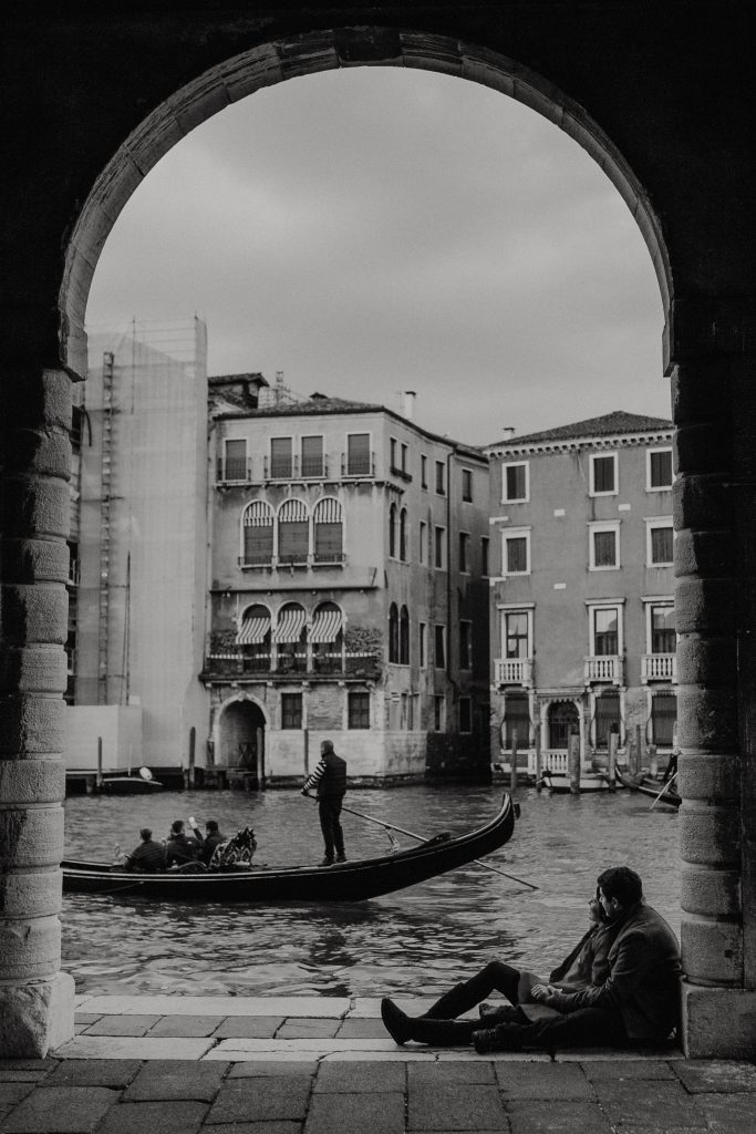 Fotógrafo brasileiro em Veneza : Fotos nos canais de Veneza - Ensaio casal