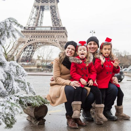 Ensaio família durante o Natal em Paris capturado por fotografa em Paris.