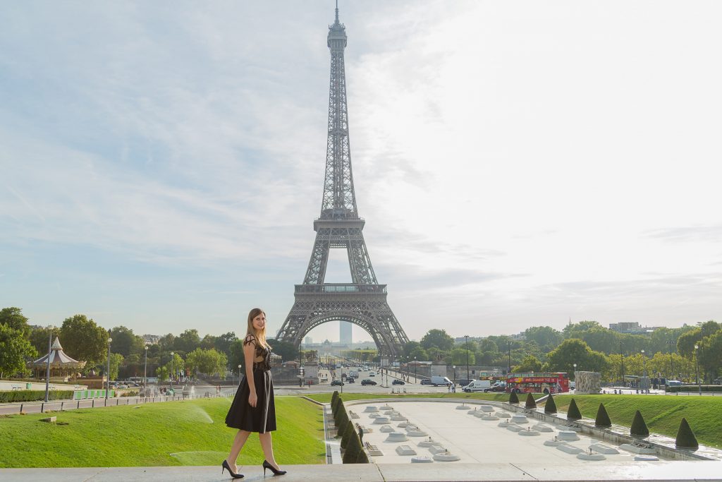 Ensaio na Torre Eiffel, fotos em Paris com fotógrafa brasileira em Paris