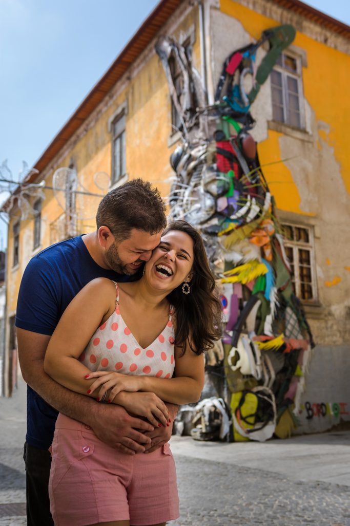 Ensaio casal em lua de mel no Porto com nosso fotógrafo brasileiro em Portugal