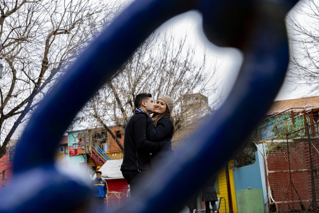 Pré wedding no Caminito com nossa fotógrafa brasileira em Buenos Aires