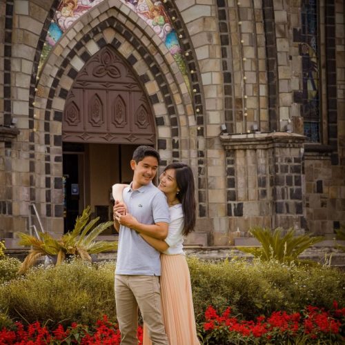 Ensaio Casal Pré-Wedding na Catedral de Pedra - Fotógrafa em Canela