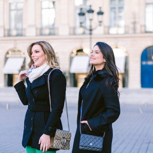 Ensaio feminino amigas na Place da La Concorde com fotógrafo brasileiro em Paris