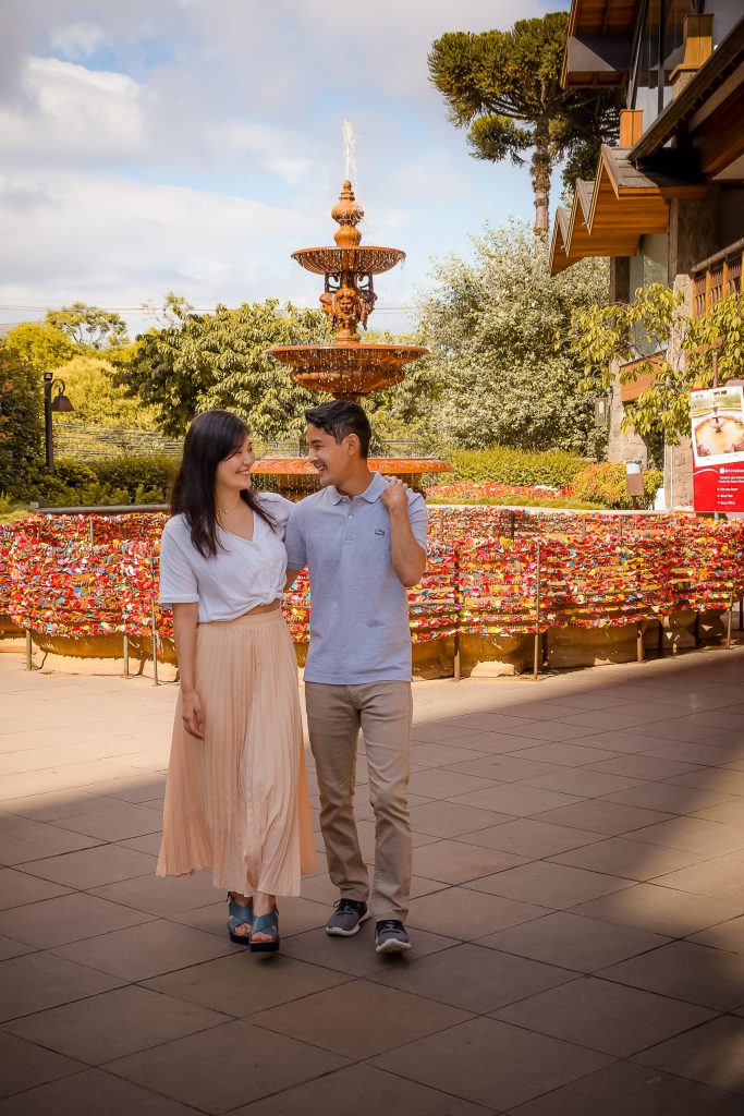 Pré-wedding em Gramado na Fonte do Amor – Fotógrafa no Rio Grande do Sul