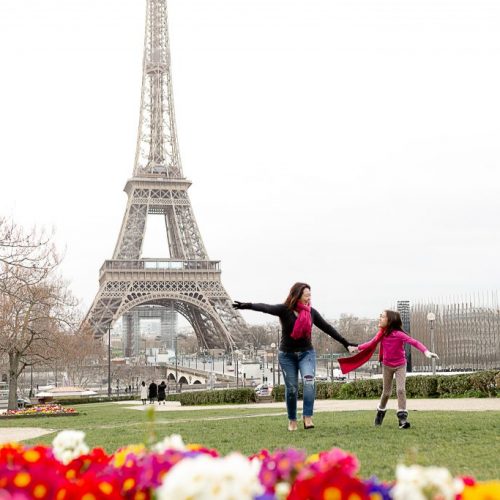 Ensaio mãe e filha na Torre Eiffel com fotógrafo brasileiro em Paris - Entregas