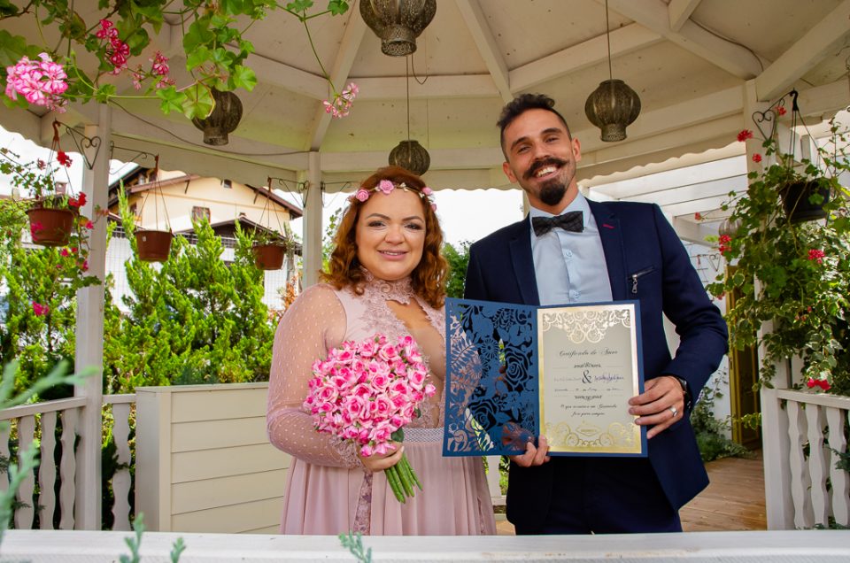 Casamento em Gramado : casal enfrenta o coronavírus e amor é possível em pandemia de coronavírus