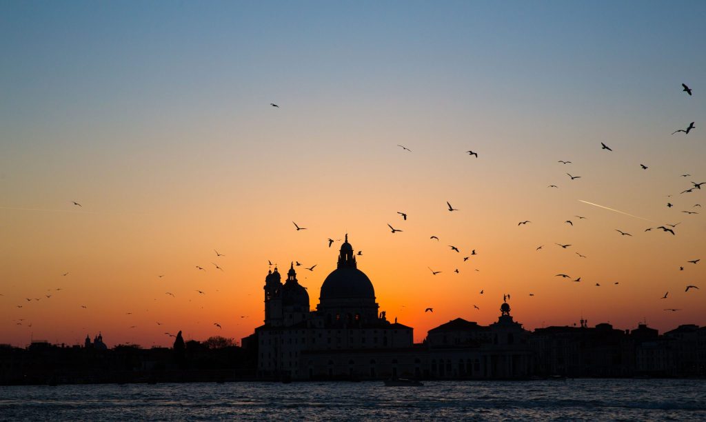 Belíssimo pôr do sol em Veneza