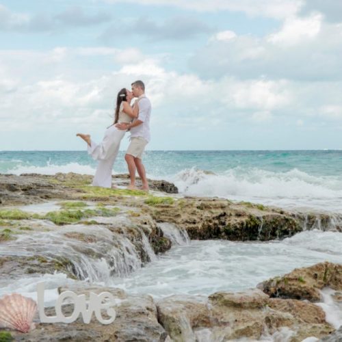 Casal comemora bodas com ensaio nas praias em Cancun - Fotógrafa brasileira no México