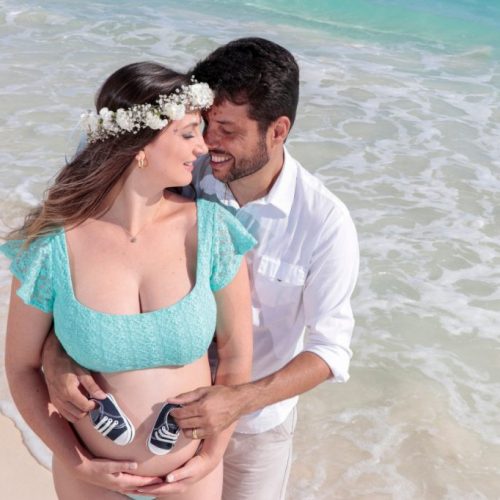 Casal em ensaio de gravidez nas praias do México - Fotógrafo brasileiro em Cancun