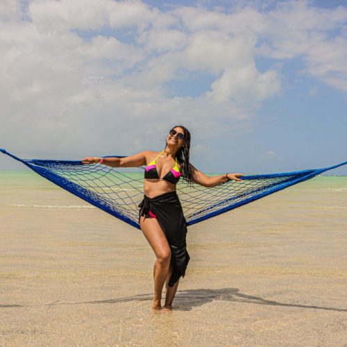 Ensaio feminino na rede na praia de Maragogi - Fotógrafo em Pernambuco