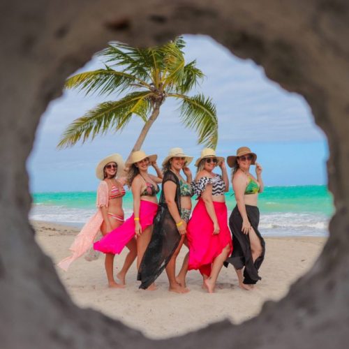 Fotógrafo em Porto de Galinhas - Ensaio de amigas na praia