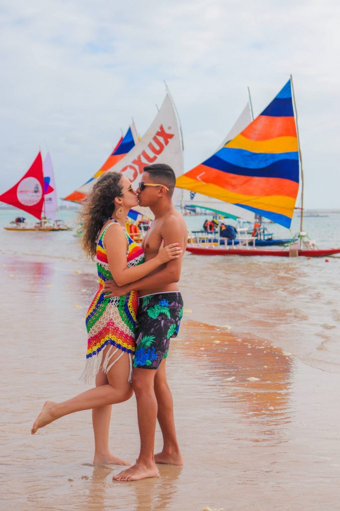 Fotógrafo na beira mar de Porto de Galinhas - Faça um ensaio casal na praia