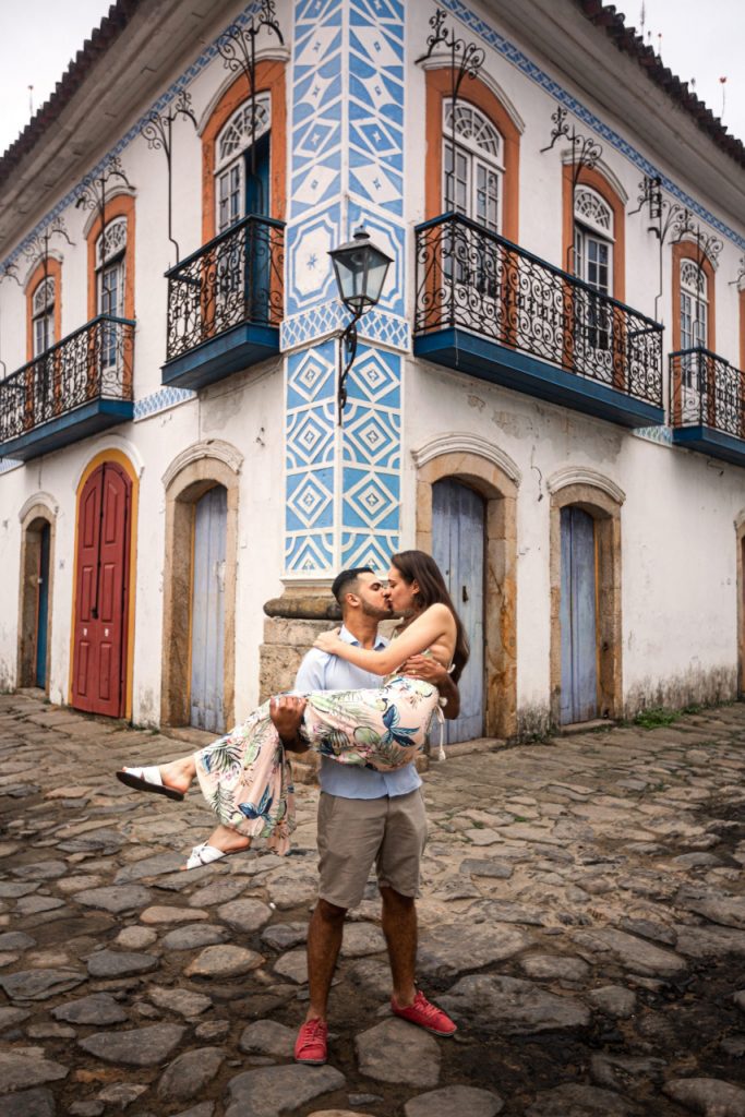 Casal ensaio em Paraty com fotógrafo profissional no Rio de Janeiro
